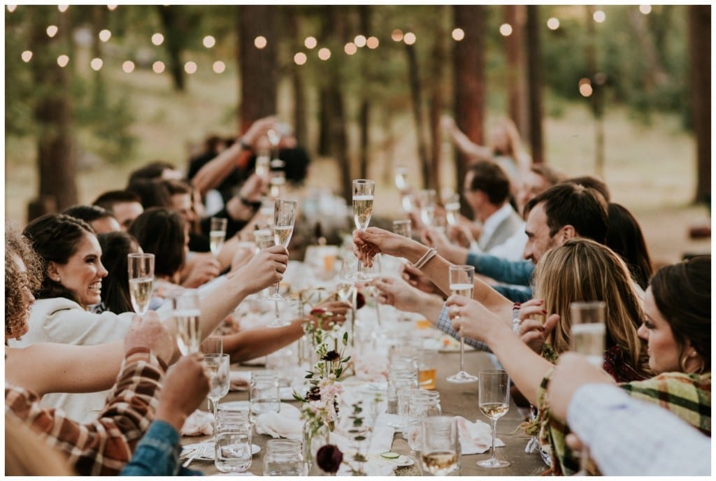 How to plan a wedding reception timeline