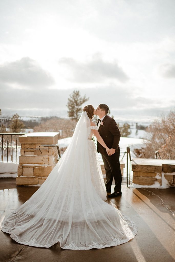 a winter wedding at the Sanctuary Golf Course Wedding